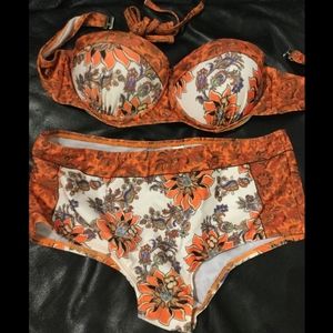 Flower print convertible bikini